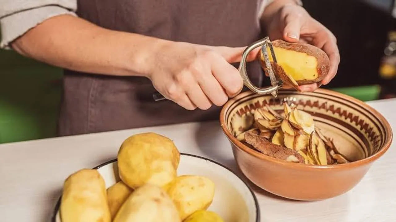 Health Tips: తొక్కలో ఏముందని తీసి పడేస్తున్నారా? ఇది తెలిస్తే అస్సలు వదలరు!