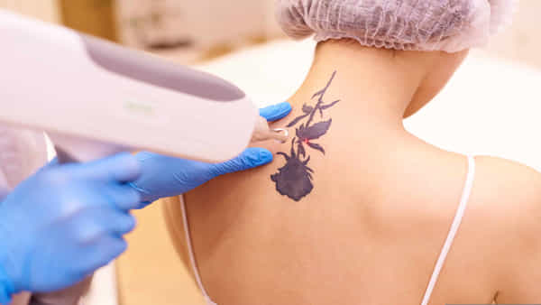 Tatoos: టాటూ వేయించుకుంటున్నారా.. ఇది తెలిస్తే దాని జోలికే వెళ్లరు
