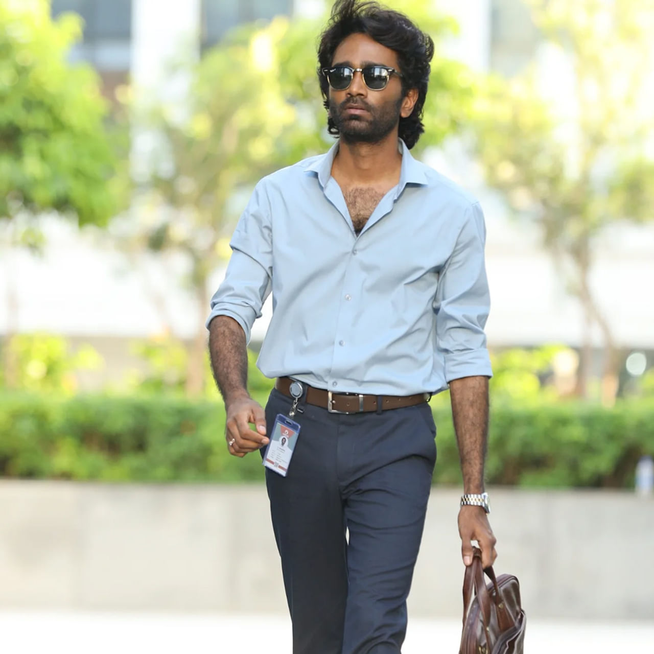 
ప్రదీప్ రంగనాథన్.. పెద్దగా పరిచయాలు అవసరం లేని పేరు. ధనుష్‌కు డూప్‌లా కనిపిస్తుంటారు ఈ కుర్ర హీరో. దర్శకుడిగా ఎంట్రీ ఇచ్చినా.. హీరోగా బిజీ అయిపోయారు ప్రదీప్. 