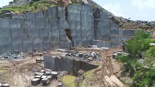 Andhra: రైల్లో చాక్లెట్లు తీసుకెళ్తున్న వ్యక్తి అరెస్ట్.. అసలు విషయం తెలిస్తే అమ్మ బాబోయ్ అంటారు