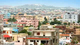 56 ఏళ్ల మీనాక్షమ్మ 33 ఏళ్ల ప్రియుడి సాయంతో.. 60 ఏళ్ల భర్తను లేపేసింది..