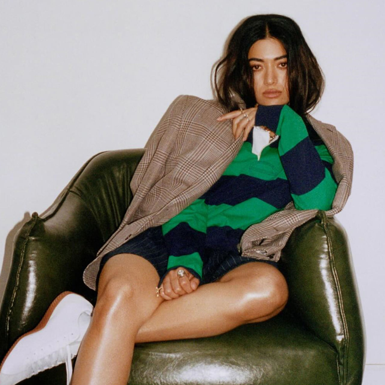 నెగటివిటీ సర్వత్రా ఉంటుంది. కానీ మనం ఫోకస్‌ చేయాల్సింది దేని మీదో మనకో క్లారిటీ ఉండాలంటున్నారు రష్మిక మందన్న. వృత్తి పరంగా తీరిక లేకుండా ఉన్నానన్నారు. 