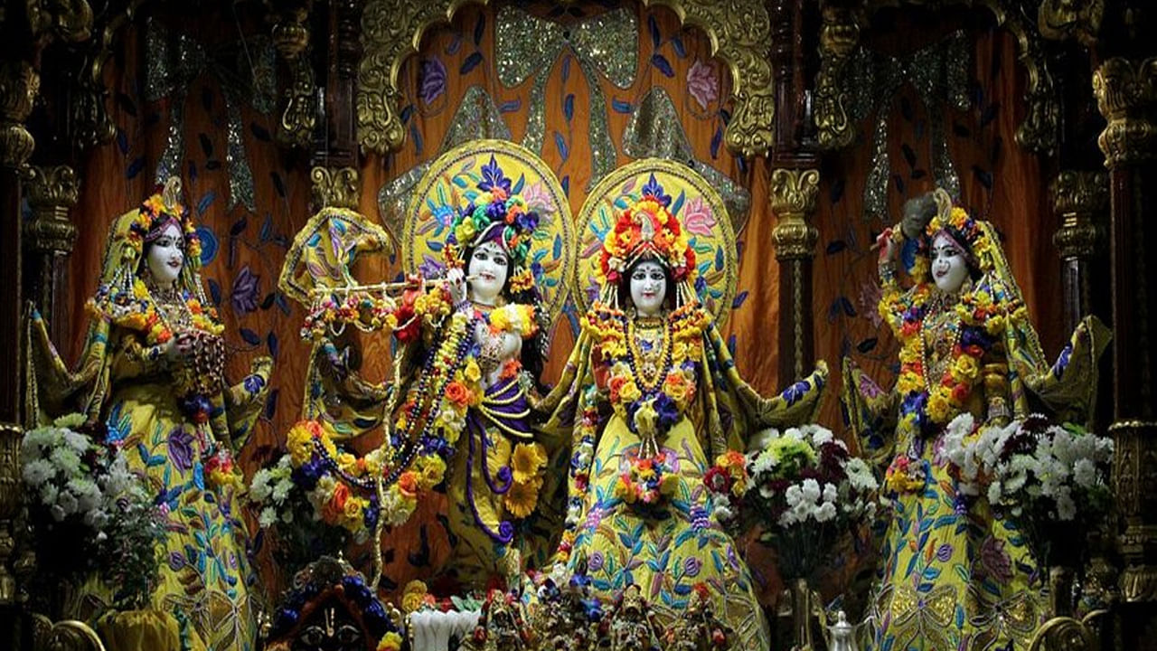 రాధా కృష్ణుల వివాహ స్థలి ఒక హిందూ దేవాలయం. ఇది రాధాదేవి శ్రీకృష్ణుని నిలయం. ఇది ఉత్తర ప్రదేశ్ లోని మధుర జిల్లాలోని భండిర్వన్‌లో ఉంది. పురాణాల ప్రకారం ఇక్కడ రాధా, కృష్ణులు బ్రహ్మ సమక్షంలో వివాహం చేసుకున్నారని నమ్ముతారు. ఈ ఆలయంలో రాధా, కృష్ణులతో పాటు బలరాముడికి కూడా మందిరం ఉంది
 