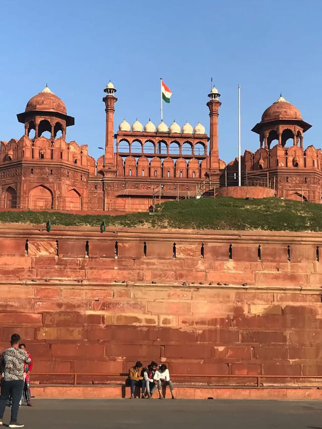 ఢిల్లీలో ఎర్రకోటను ఎవరు.. ఎప్పుడు నిర్మించారు?