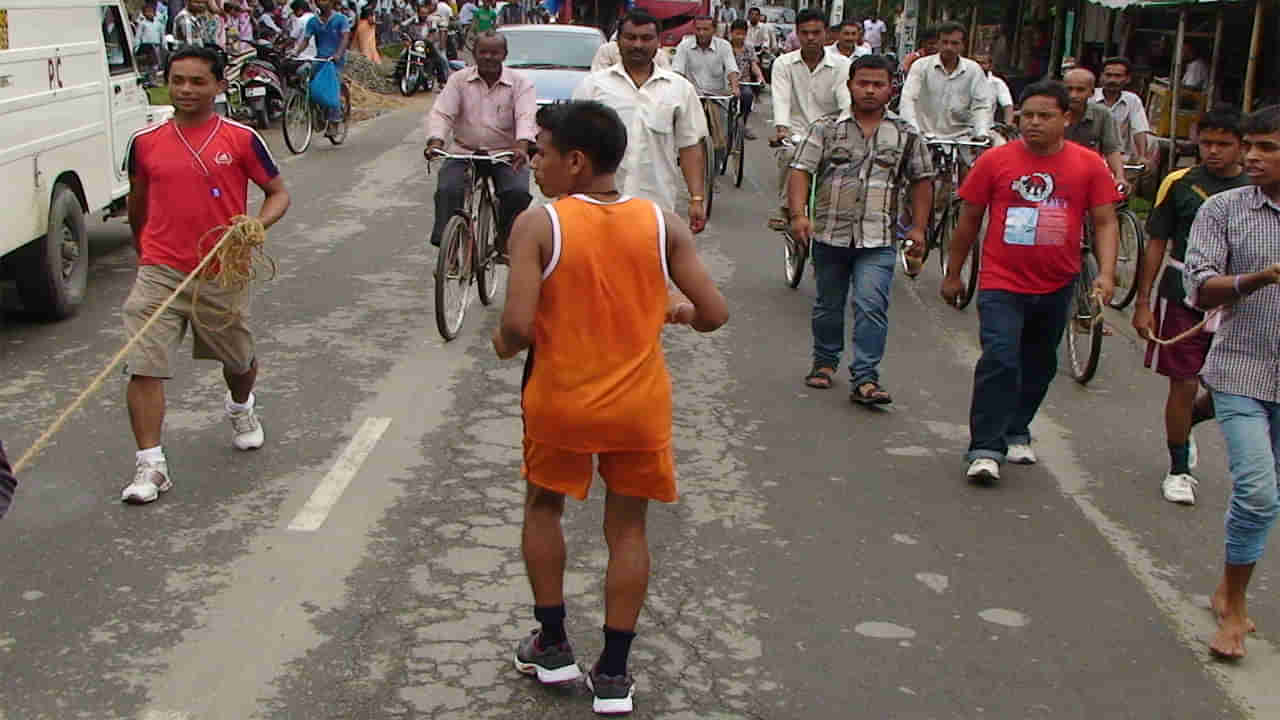 Reverse Walking: రివర్స్ వాకింగ్ గొప్ప వ్యాయామం.. రోజూ 15 నిమిషాలు వెనక్కి నడిస్తే అమోఘమైన ఆరోగ్య ప్రయోజనాలు మీ సొంతం