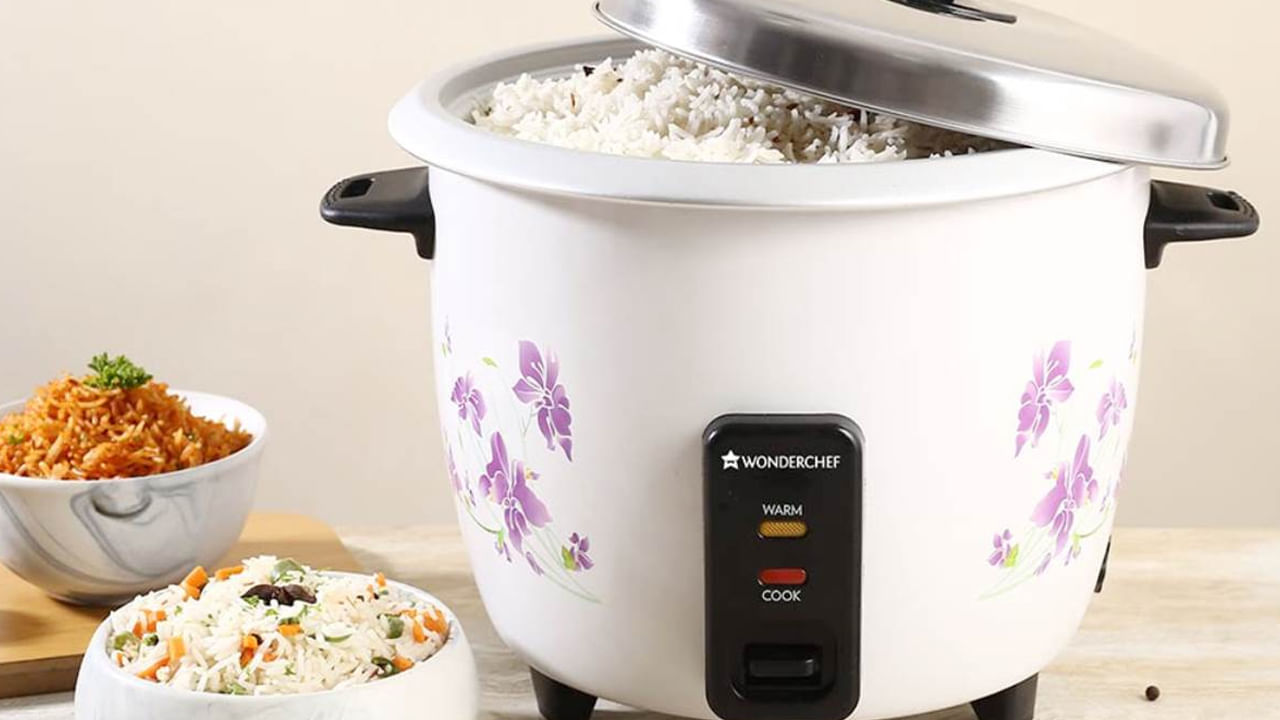 Rice In Electric Cooker