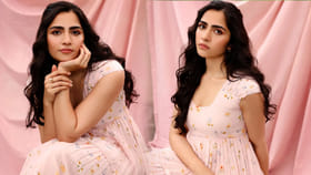 క్యూట్ లుక్స్‌తో కవ్విస్తున్న కన్నడ కస్తూరి..