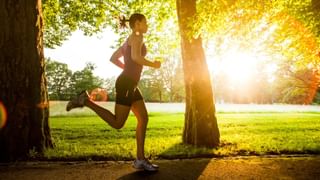 ఫ్రిజ్‌ లో ఉంచకూడని 5 పదార్థాలు.. ఏంటో తెలిస్తే షాక్ అవుతారు..!