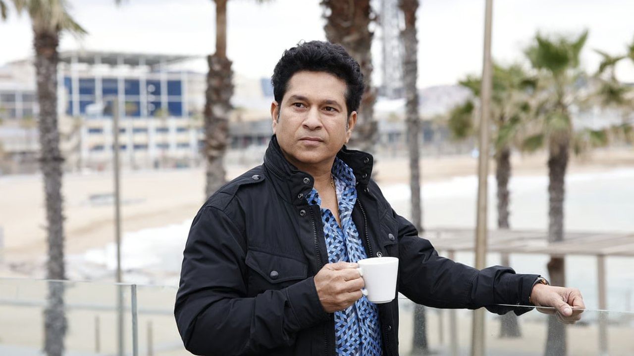 Sachin Tendulkar : సచిన్ సెన్స్ ఆఫ్ హ్యూమర్ సూపర్.. ఒకే ఒక్క స‌మాధానంతో ఫ్యాన్ నోరు మూయించాడుగా