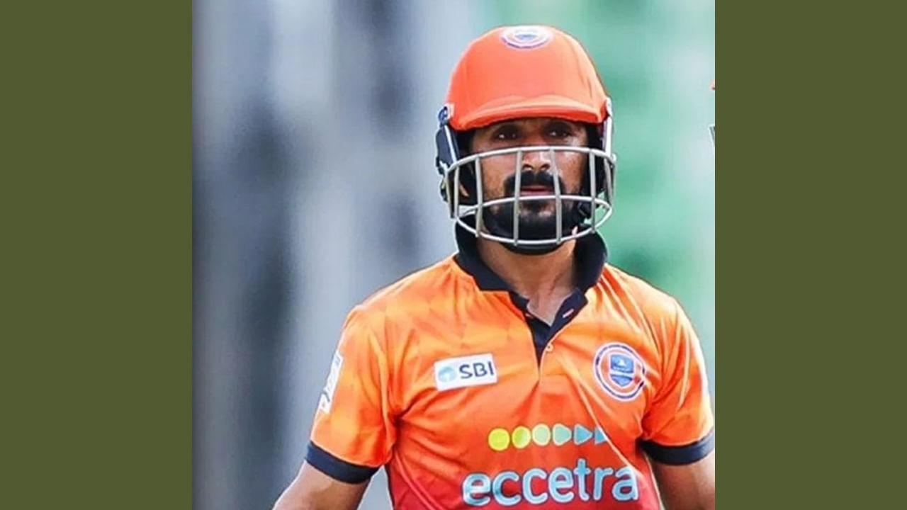 సల్మాన్ నిజార్ తన బ్యాటింగ్ తో ప్రత్యర్థి జట్టు బౌలర్లను నాశనం చేశాడు. అతని బ్యాటింగ్ చూసి బౌలర్లు వైడ్లు, నో బాల్స్ విసిరారు. దీనిని సద్వినియోగం చేసుకున్నాడు. నిజానికి, సల్మాన్ 19వ ఓవర్‌ను 13 బంతుల్లో 17 పరుగులు చేసి బౌలింగ్ ప్రారంభించాడు. కానీ, అతను 19వ ఓవర్‌ను సిక్స్ తో ప్రారంభించి, వరుసగా 5 బంతుల్లో సిక్స్‌లు బాదాడు. తర్వాత అతను 1 పరుగు తీసి, 20వ ఓవర్‌లో మళ్ళీ స్ట్రైక్‌ను తనతోనే ఉంచుకున్నాడు.