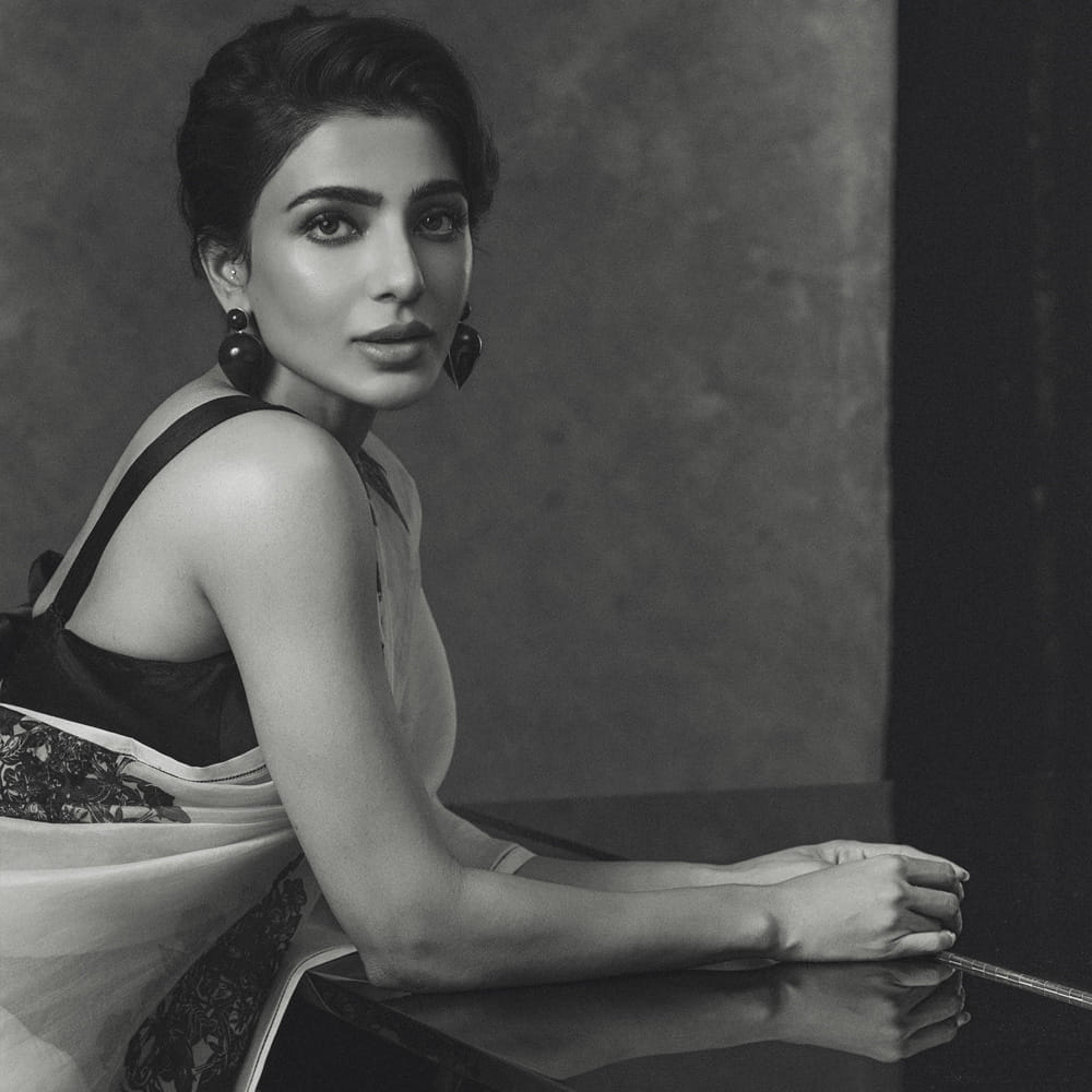 అందుకే సినిమాలు బాగా తగ్గించినట్టుగా క్లారిటీ ఇచ్చారు. ఓ మ్యాగజైన్‌ కవర్‌ పేజ్‌ మీద మెరిసిన సామ్‌ ఇంట్రస్టింగ్ విషయాలు రివీల్ చేశారు. ప్రజెంట్ తన ఫోకస్ అంతా ఫిజికల్‌ అండ్ మెంటల్ హెల్త్ మీదే ఉందని, ఒకేసారి నాలుగైదు సినిమాలు చేయనని చెప్పారు. 