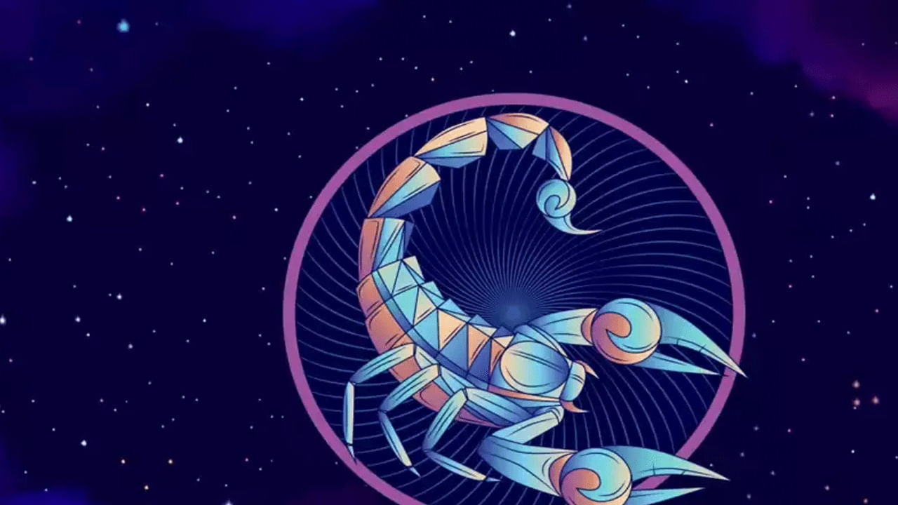 వృశ్చిక రాశి : వృశ్చికరాశి వారు ఆరోగ్యం విషయంలో జాగ్రత్తగా ఉండాలి. డబ్బుల విషయంలో మరీ జాగ్రత్తగాఉండాలి. ఖర్చులు పెరుగాయి. ఇంట్లో కలహాలు చోటు చేసుకునే ప్రమాదం ఉంది. అందుకే వీలైనంత వరకు చాలా వరకు మౌనం పాటించడమే ఉత్తమం.