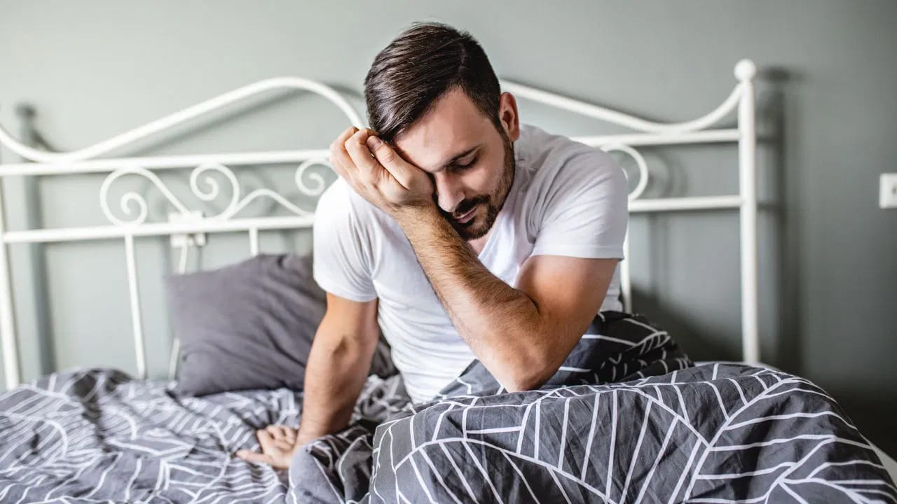 Sleeping: మీకు సరైన నిద్ర లేదని ఎలా తెలుస్తుంది? శరీరంలో ఈ సంకేతాలు కనిపిస్తాయి!