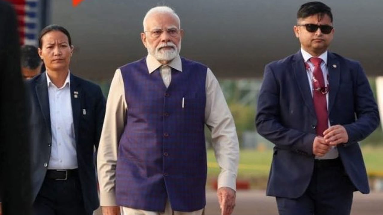 స్పెషల్ ప్రొటెక్షన్ గ్రూప్ అనేది భారత ప్రధానమంత్రి, అతని కుటుంబ సభ్యుల భద్రత కోసం ఏర్పడిన ప్రత్యేక భద్రతా విభాగం. SPG యూనిట్ కేంద్ర ప్రభుత్వం కింద పనిచేస్తుంది. దాని కమాండోలకు ప్రత్యేక శిక్షణ ఇవ్వడం జరుగుతుంది. SPG యూనిట్లో చేరడం చాలా కష్టం, ఎందుకంటే దీనికి మానసిక, శారీరక స్థాయిలో పరీక్షలు ఉంటాయి.