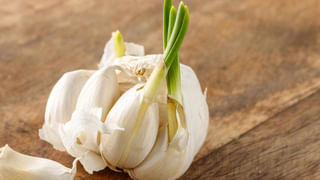 ద్రాక్ష పండ్లు ఎక్కువగా తింటే.. ఆ సమస్యలకు రెడ్ కార్పెట్ వేసినట్టే