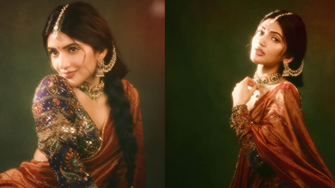 దీంతో బాలీవుడ్ పై కన్నేసి అక్కడ ఓ సినిమాలో ఛాన్స్ కొట్టేసింది ఈ ముద్దుగుమ్మ. తర్వాత పుష్ప2లో ఐటమ్ సాంగ్ చేసి పాపులారిటీ సొంతం చేసుకుంది. దీంతో ఒక్కసారిగా ఈ అమ్మడు గ్రాఫ్ మళ్లీ పెరిగింది. ప్రస్తుతం శ్రీలీల ఓ వైపు సినిమాలు, మరో వైపు స్పెషల్ సాంగ్స్ చేస్తూ ఫుల్ బిజీ అయిపోయింది.