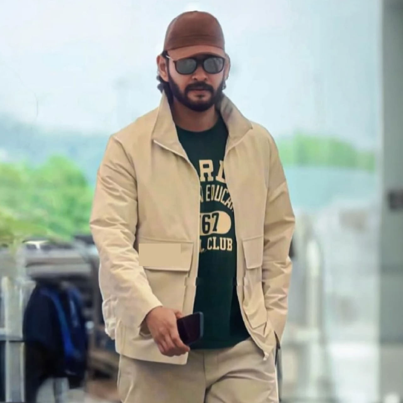 అఫీషియల్ అప్‌డేట్స్ లేకపోయినా... ఎస్ఎస్ఎంబీ 29ను న్యూస్‌లో ఉంచటంలో సూపర్ ఫామ్ చూపిస్తున్నారు దర్శక ధీరుడు రాజమౌళి. రీసెంట్‌గా నవంబర్‌లో బిగ్ రివీల్ అంటూ క్లారిటీ ఇచ్చారు జక్కన్న. ఇప్పుడు ఈ న్యూస్‌కు కొనసాగింపుగా మరో క్రేజీ అప్‌డేట్ ఫిలిం సర్కిల్స్‌లో వైరల్ అవుతోంది.
