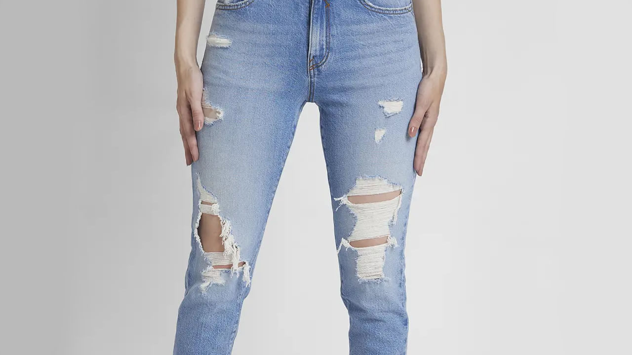 Stylish Torn Jeans