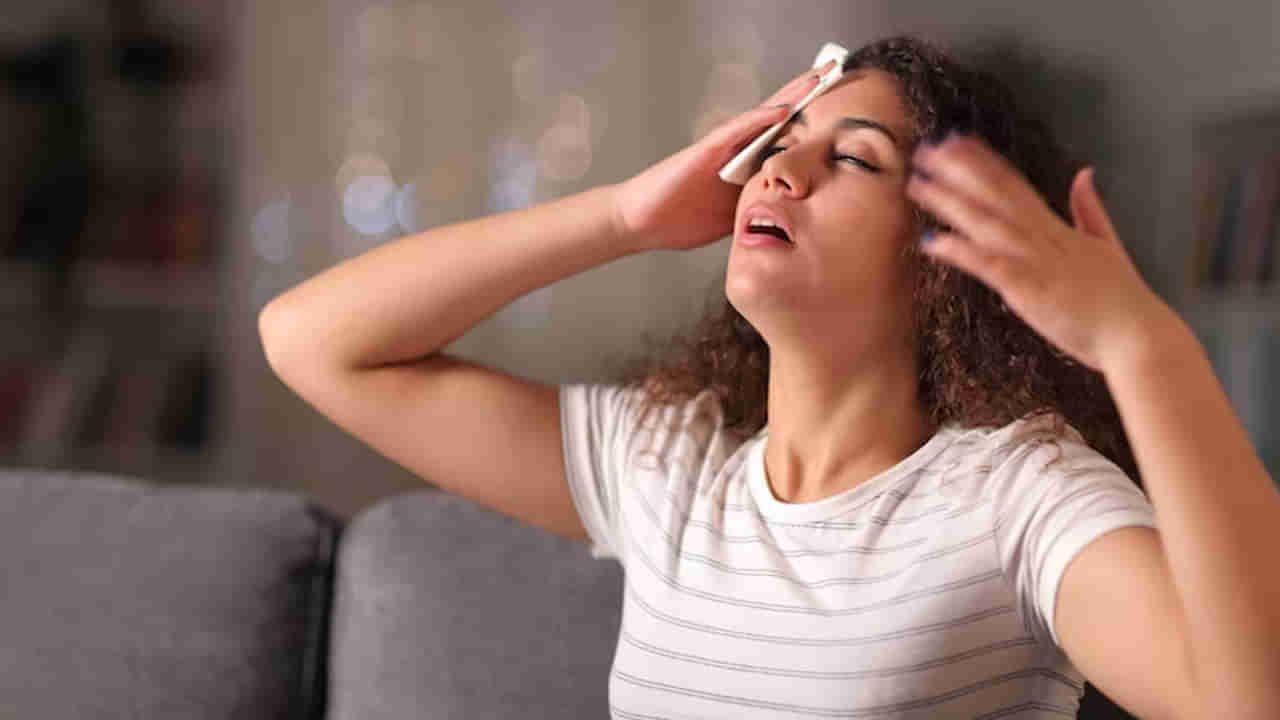 Sweating excessively: ఒంటి నిండా ఒకటే చెమటలు పడుతున్నాయా..? నిర్లక్ష్యం చేయకండి..