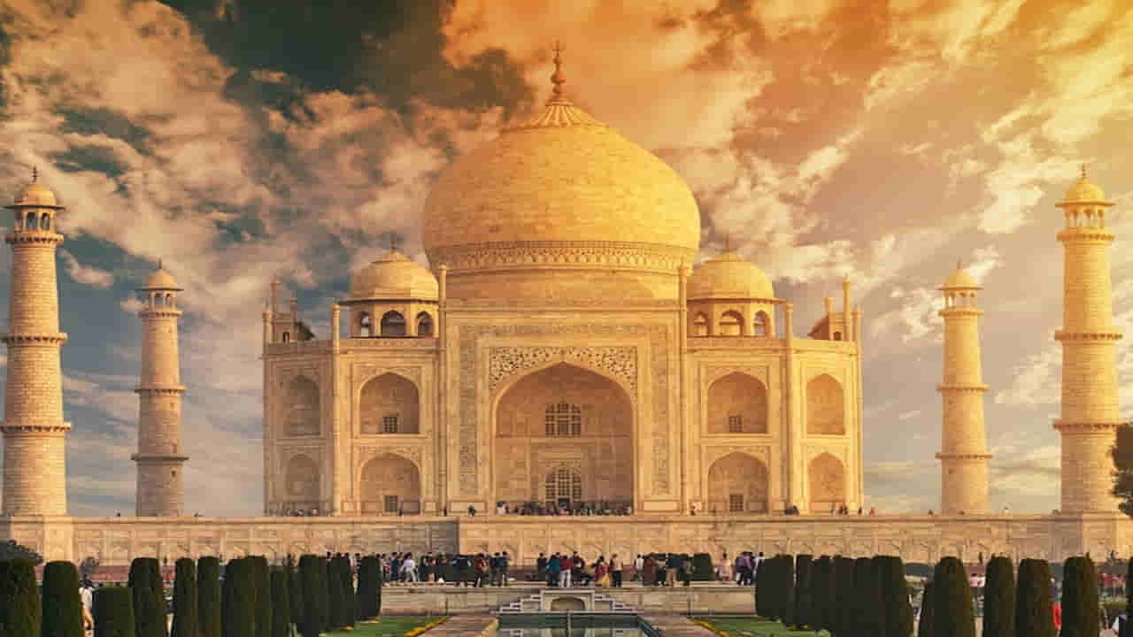 తాజ్ మహల్ పై విమానాలు ఎందుకు ఎగరవో తెలుసా? కారణం ఇదేనట..!
