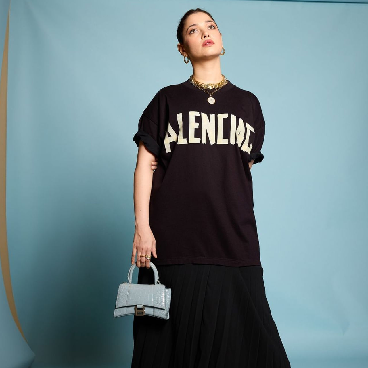 తమన్నా అనగానే గ్లామర్‌ నటి అనే ముద్ర పడిపోయింది. అయినా నేను కెరీర్‌ బిగినింగ్‌లో చాన్నాళ్లు కిస్సింగ్‌ సీన్స్ ని ఓకే చేసేదాన్ని కాదు. కానీ, నాకున్న ఇమేజ్‌కీ, నేను పెడుతున్న కండిషన్స్ కీ ఎక్కడో పొంతన కుదరలేదు. 