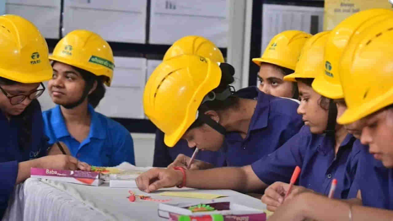 టాటా మోటార్స్‌ రక్షా బంధన్ స్పెషల్‌.. భారతదేశ ట్రక్కింగ్ హీరోలకు రాఖీ లేఖలు!