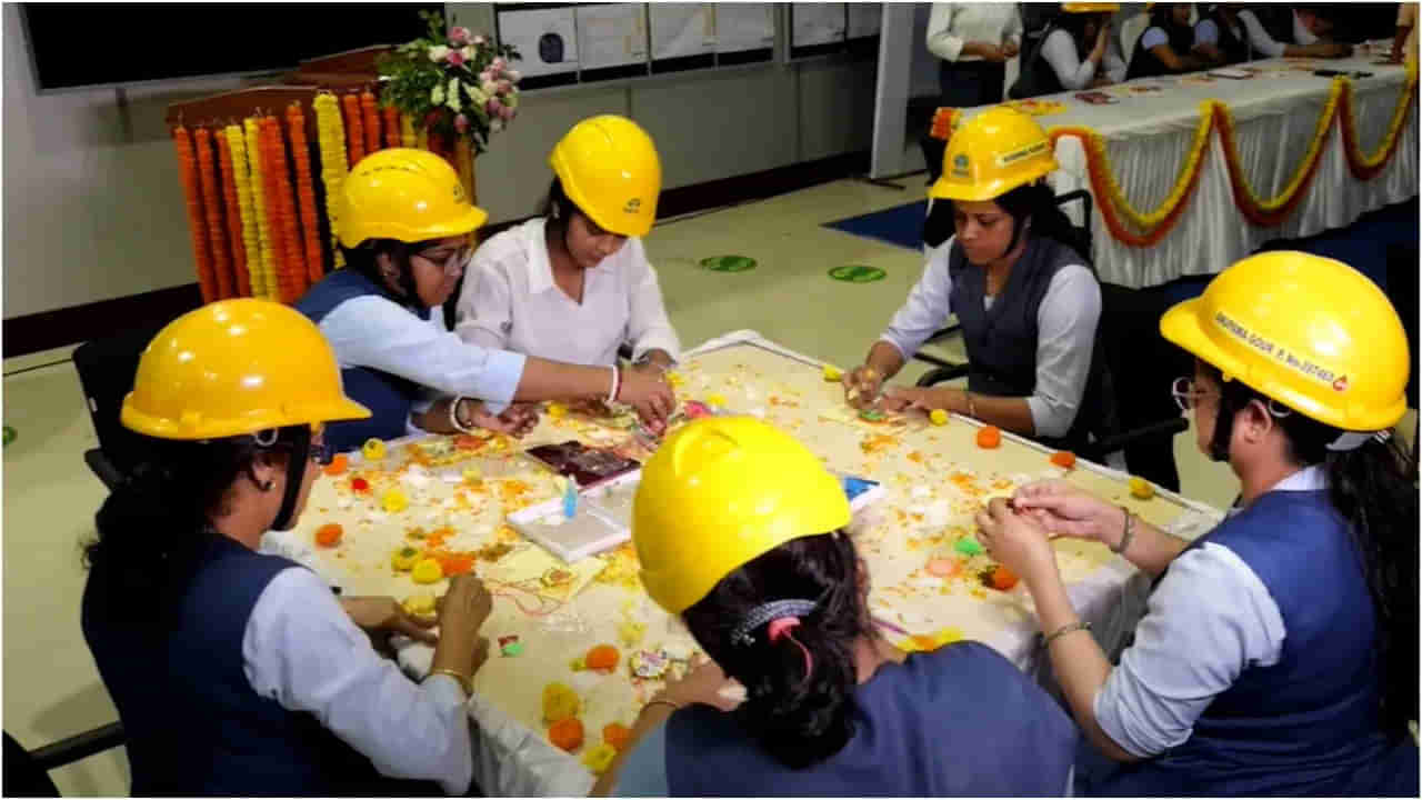 Raksha Ka Bandhan: ట్రక్ డ్రైవర్లకు టాటా మోటర్స్ మహిళా ఉద్యోగుల అదిరిపోయే సర్ప్రైజ్.. చేతితో చేసిన రాఖీలతో..