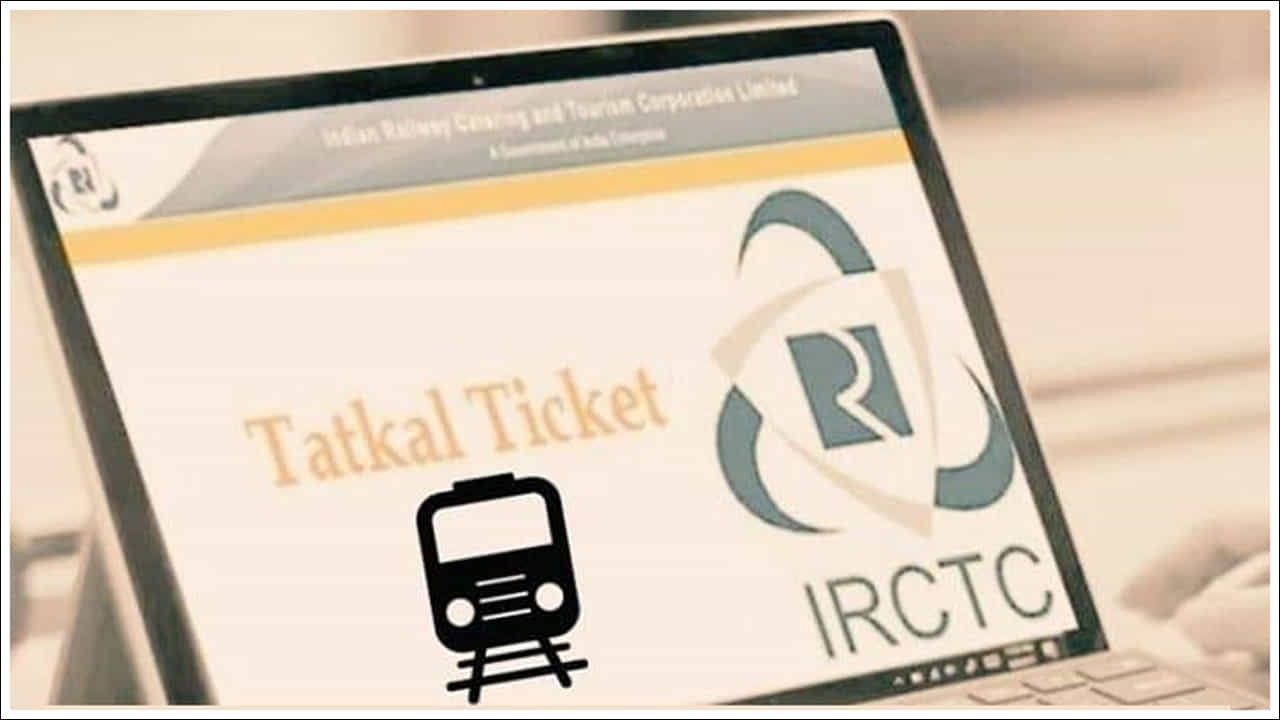 Indian Railways: తత్కాల్ టిక్కెట్లు అనేవి అత్యవసర లేదా చివరి నిమిషంలో ప్రయాణాలకు తక్కువ సమయంలో బుక్ చేసుకోగల రైలు టిక్కెట్లు. అయితే, అధిక డిమాండ్ కారణంగా ఐఆర్సీటీసీ (IRCTC) రైల్ కనెక్ట్ యాప్ని ఉపయోగించి ఆన్లైన్లో తత్కాల్ టిక్కెట్లను బుక్ చేసుకోవడం కొంత కష్టమే. కానీ మీరు ఈ సాధారణ ట్రిక్స్ను పాటిస్తే తత్కాల్ టిక్కెట్లు సులభంగా బుక్ అవుతాయి.