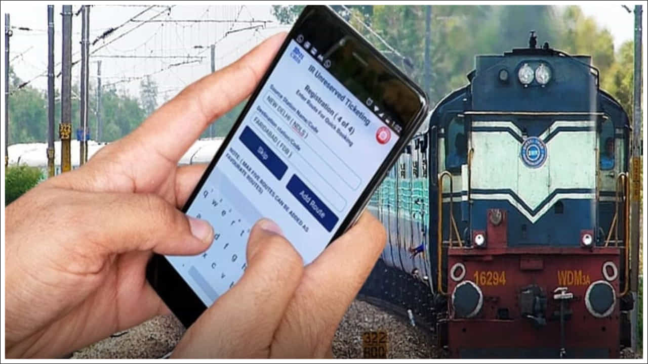 ముందుగానే ప్లాన్ చేసుకోండి: బుకింగ్ విండో తెరవడానికి కనీసం అరగంట ముందు కొన్ని వివరాలను ఐఆర్సీటీసీ యాప్లో నమోదు చేయాలి. తద్వారా సమయం ఆదా అవుతుంది. అలాగే టికెట్ త్వరగా బుక్ అయ్యేందుకు సులభతరం అవుతుంది.యాప్ను తెరిచి 'అకౌంట్' లింక్పై క్లిక్ చేయండి. 'మై మాస్టర్' జాబితాను ఎంచుకోండి. ఇప్పుడు మాస్టర్ లిస్ట్పై క్లిక్ చేసి ప్రయాణీకుల పేరు, ఇతర వివరాలను జోడించండి. మీరు దీన్ని ముందుగానే చేస్తే, తత్కాల్ బుకింగ్ చేసేటప్పుడు ప్రయాణికుల పేర్లను ఎంచుకునే ఎంపికపై క్లిక్ చేసినప్పుడు మీరు ఇప్పటికే జోడించిన ప్రయాణికుల పేర్లను ఎంచుకోవచ్చు. ప్రయాణికుల పేర్లను టిక్ చేయండి. దీంతో జాబితాకు జోడించవచ్చు. అయితే ఇప్పుడు నాన్-AC టిక్కెట్లను బుక్ చేసుకునేటప్పుడు మాస్టర్ జాబితాను జోడించలేరు. ఈ జాబితాను AC కోచ్లలో తత్కాల్ టిక్కెట్లను బుక్ చేసుకునేటప్పుడు మాత్రమే ఉపయోగించవచ్చు.