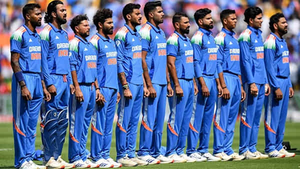 నిన్న జట్టులో చోటు పాయే.. నేడు వన్డే కెప్టెన్సీ ఛాన్స్ మిస్సాయే.. ఒక్కరోజులోనే ఊహించని ట్విస్ట్
