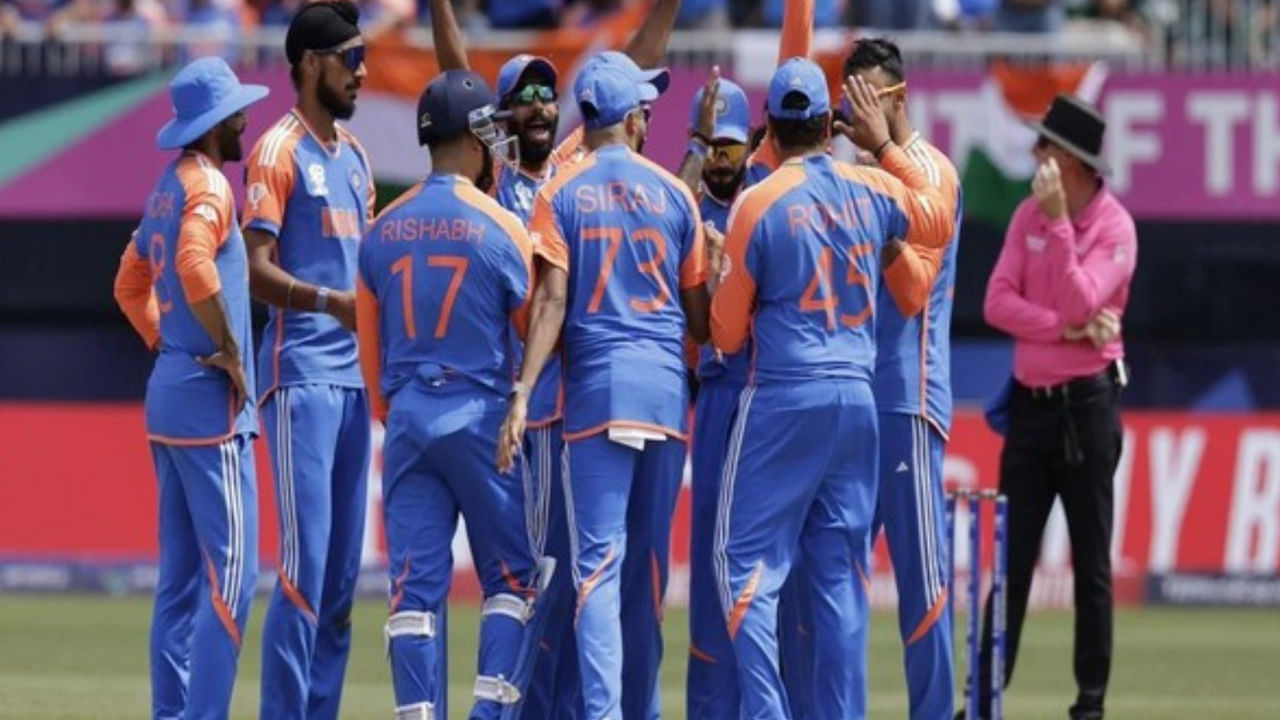 ODI Cricket: వన్డే ఇన్నింగ్స్‌లో 10 వికెట్లు.. ప్రపంచ రికార్డ్‌కే ఫీవర్ తెప్పించే ముగ్గురు టీమిండియా బౌలర్లు