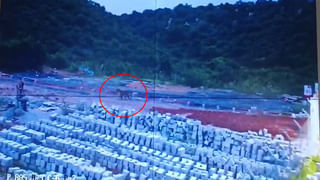 AP Rains: అల్పపీడనం ఎఫెక్ట్‌.. ఆ జిల్లాలకు కుండపోత వానలు! బయటకు రావొద్దంటూ హెచ్చరికలు