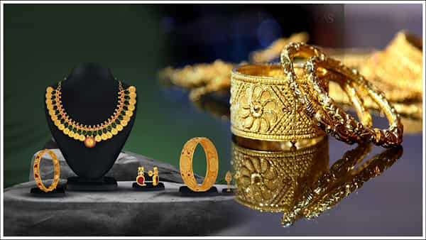 Gold Price Today: దిగి వస్తున్న బంగారం, వెండి ధరలు.. హైదరాబాద్లో తులం ఎంతో తెలుసా?