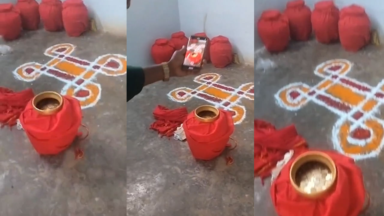 Suryapet: మట్టి పనులు చేస్తుండగా దొరికిన లంకెబిందెలు.. వాటిల్లో నాణేలు.. అసలు మిస్టరీ తర్వాతనే