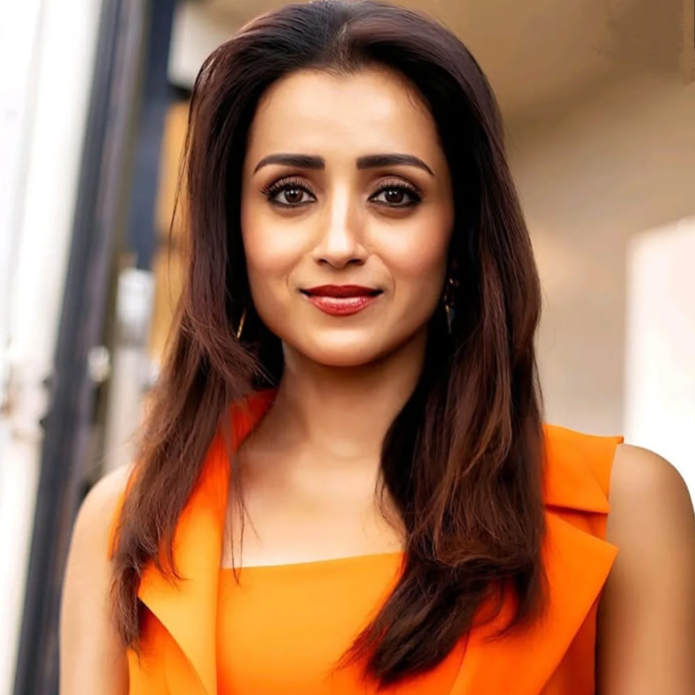 ఇప్పుడు దక్షిణ భారతదేశంలో అత్యంత డిమాండ్ ఉన్న నటిగా, అత్యధిక పారితోషికం తీసుకునే హీరోయిన్ గా మారింది. నివేదికల ప్రకారం త్రిష ఆస్తులు రూ.85 కోట్ల నుంచి రూ.100 కోట్ల వరకు ఉంటుందని అంచనా. ప్రస్తుతం ఒక్కో సినిమాకు రూ.5 కోట్ల వరకు పారితోషికం తీసుకుంటుందట. అలాగే బ్రాండ్ ఎండార్సమెంట్స్, ప్రమోషన్స్ ద్వారా త్రిష సంపాదిస్తుంది.