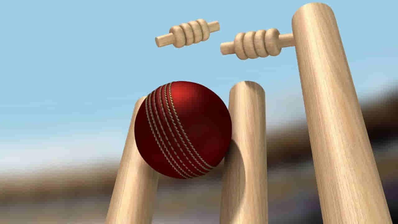 16 మ్యాచ్‌ల్లో 100 వికెట్లు.. ప్రపంచ రికార్డ్‌నే బద్దలు కొట్టాడు.. కట్‌చేస్తే.. 18 మ్యాచ్‌లకే కెరీర్ క్లోజ్..