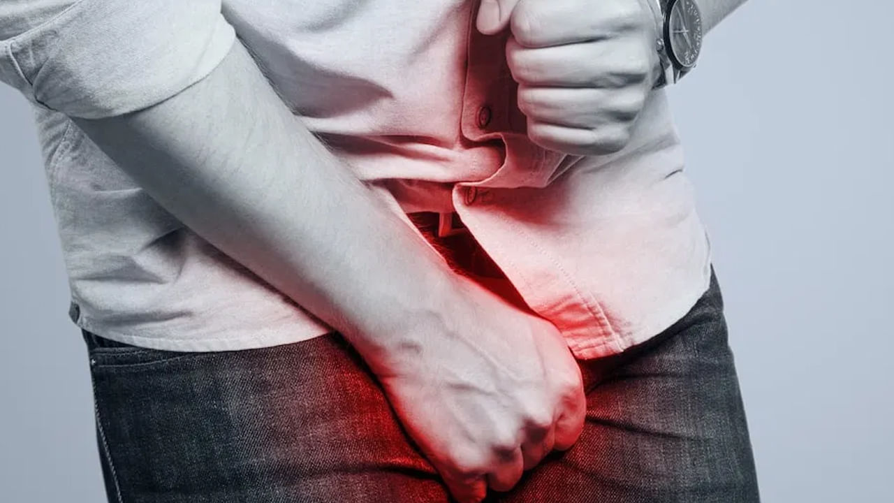 మూత్ర సమస్యలు: క్యాన్సర్ పరిమాణం పెరిగేకొద్దీ అది మూత్రనాళంపై   ప్రభావం చూపిస్తుంది. మూత్రవిసర్జన సమయంలో తక్కువ ప్రవాహం లేదా తరచూ మూత్రవిసర్జన జరుగుతుంది. మూత్రంలో రక్తం లేదా వీర్యం రావడం వంటి సమస్యలకు కారణమవుతుంది.