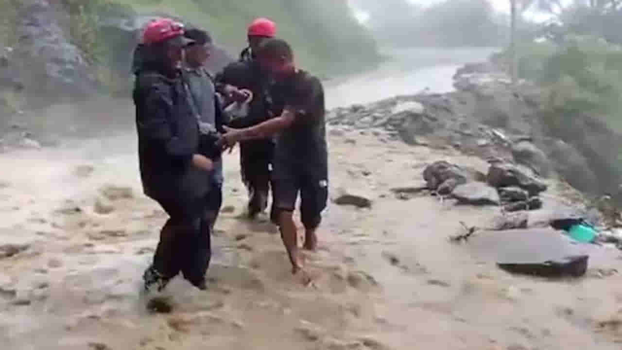 వరుసగా మూడు క్లౌడ్బర్స్ట్లు..! ఆరుగురు మృతి.. 11 మంది గల్లంతు