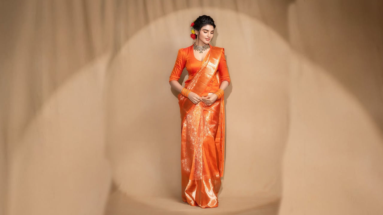 ప్రస్తుతం దీనికి సంబంధించిన ఫొటోలను ఈ ముద్దుగుమ్మ సోషల్ మీడియాలో షేర్ చేయడంతో అవి నెట్టింట తెగ వైరల్ అవుతున్నాయి. అచ్చయం దేవకన్యే అంటూ ఈ బ్యూటీ ఫ్యాన్స్ కామెంట్స్ చేస్తున్నారు.