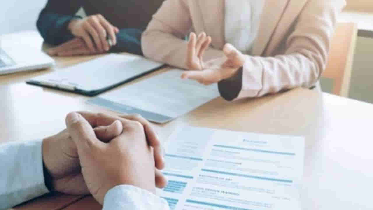 Vastu Tips: ఉద్యోగ ఇంటర్వ్యూలలో పదే పదే విఫలమవుతున్నారా? శుభ ఫలితాలు ఇచ్చే వాస్తు చిట్కాలు ఇవే..