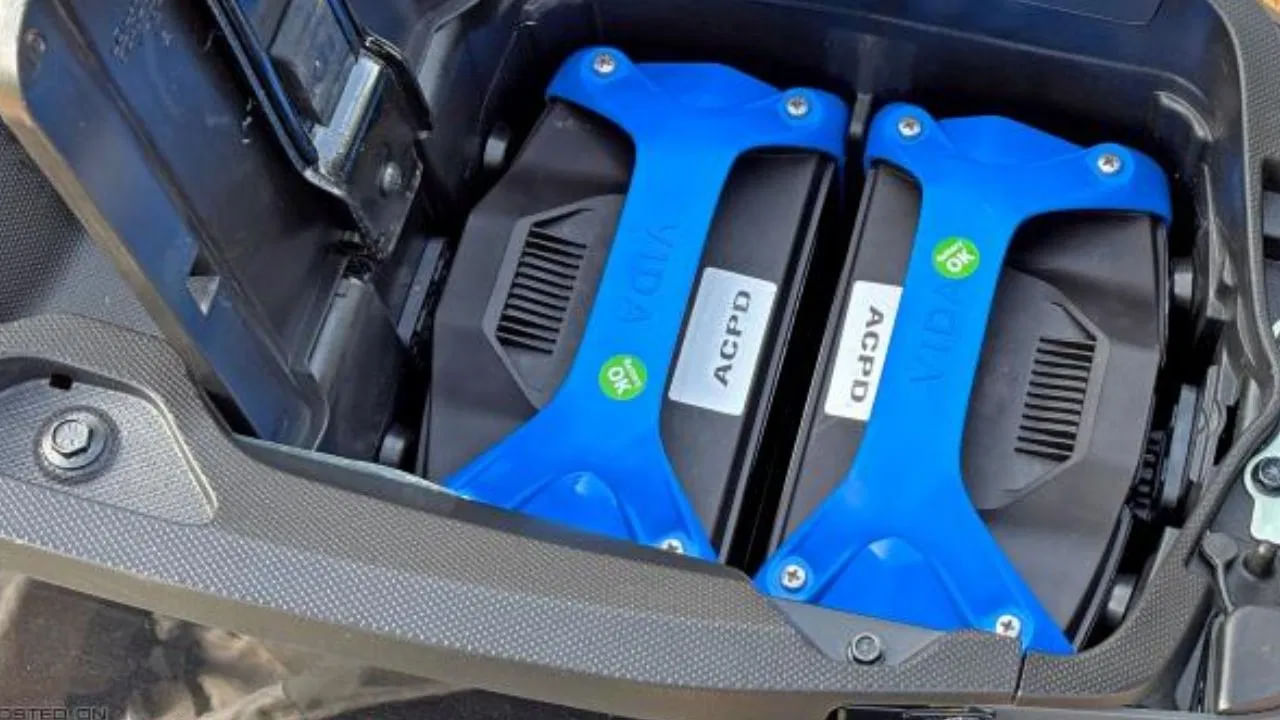 ఈ స్కూటర్ గో, ప్లస్ అనే 2 మోడళ్లలో వస్తుంది. దీని బేస్ మోడల్ ధర రూ. 99,490 ఎక్స్-షోరూమ్. రెండవ మోడల్ ధర రూ. 1.10 లక్షలు ఎక్స్-షోరూమ్. భారతదేశంలో హీరో విడా VX2 TVS iQube, బజాజ్ చేతక్ అథర్ రిజ్టా, ఓలా వంటి ఎలక్ట్రిక్ స్కూటర్లతో పోటీపడుతుంది.