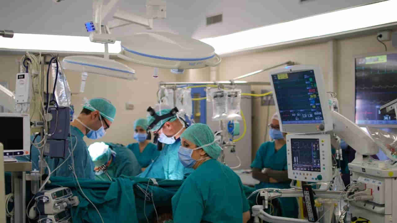 Viral: ఉబ్బిపోయి ఊపిరాడక అస్పత్రికి.. టెస్టులు చేయగా.. డాక్టర్లకు CT స్కాన్‌లో