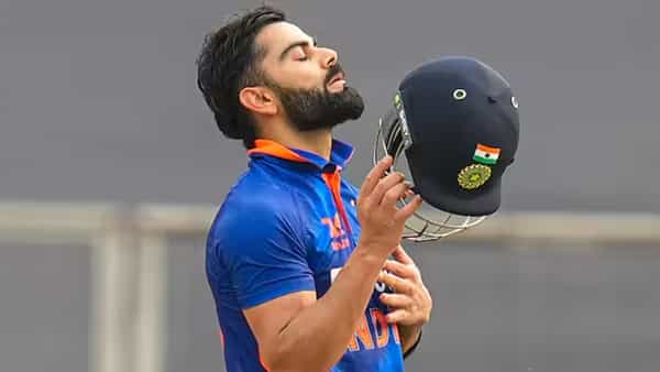 Virat Kohli : క్రికెట్కు దూరమైనా ప్రాక్టీస్ ఆపలేదు..కింగ్ కమిట్మెంట్ అంటే అలా ఉంటది