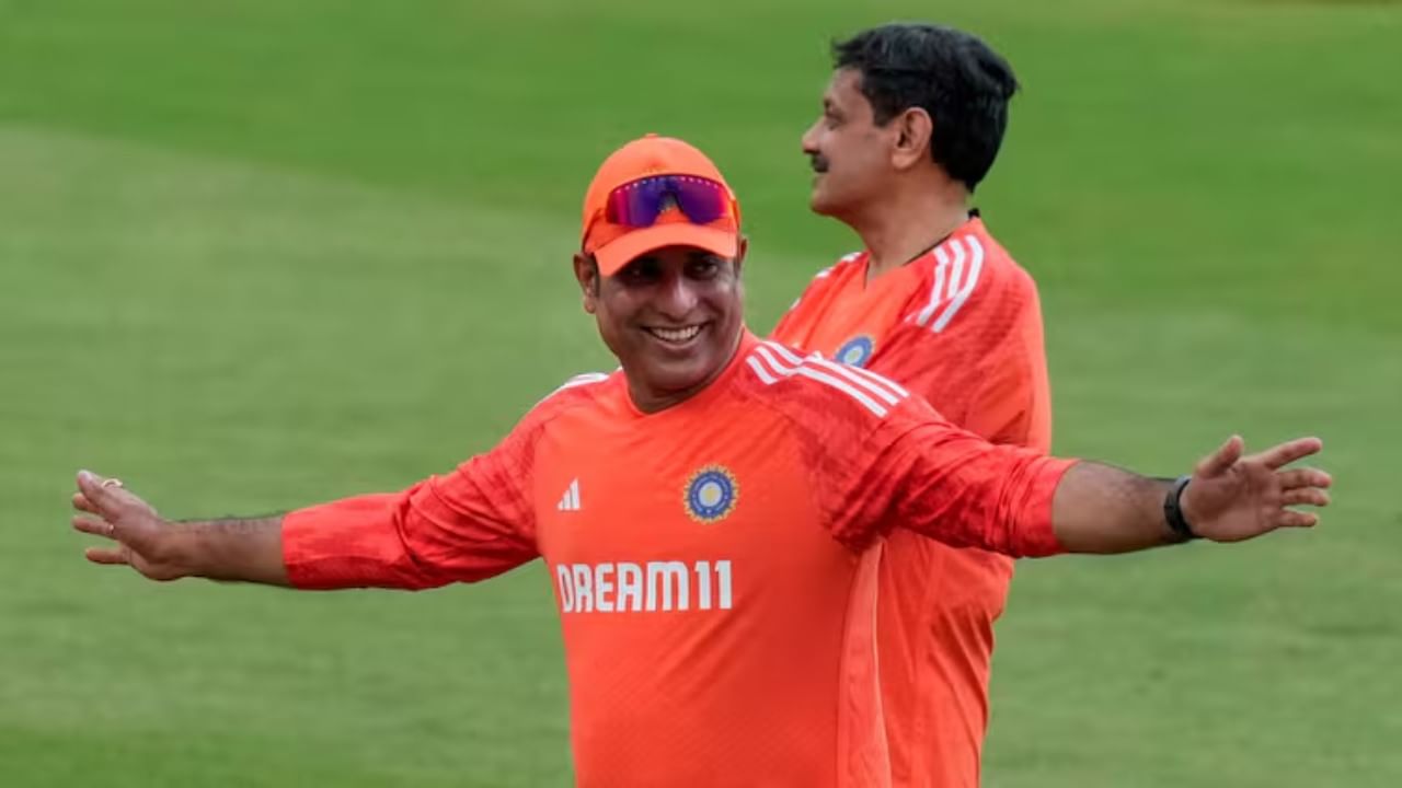 BCCI : బీసీసీఐలో అసలేం జరుగుతోంది.. వరుసగా రాజీనామా చేస్తున్న కోచ్లు.. త్వరలో లక్ష్మణ్ కూడా ?