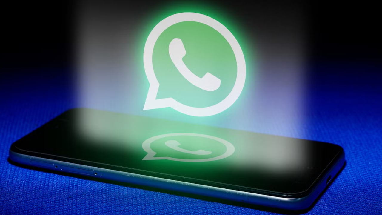 వీటితో పాటు మునుముందూ మ్యూజిక్ స్టిక్కర్లు, ఫొటో స్టిక్కర్లు వంటి మరిన్ని ఆకర్షణీయమైన సదుపాయాలను కూడా అందుబాటులోకి తెచ్చేందుకు వాట్సాప్ ప్రయత్నిస్తోంది. అయితే ప్రస్తుతం ఈ ఫీచర్ పూర్తిగా అందుబాటులోకి రాలేదు. కేవలం కొందరు యూజర్స్‌కు మాత్రమే ఈ కొత్త ఫీచర్స్‌ ఇప్పుడు అందుబాటులో ఉన్నాయి. అయితే త్వరలోనే ఈ ఫీచర్స్‌ను ప్రపంచవ్యాప్తంగా ఉన్న యూజర్లందరికీ అందుబాటులోకి తీసుకురానున్నట్టు వాట్సాప్‌ తెలిపింది.