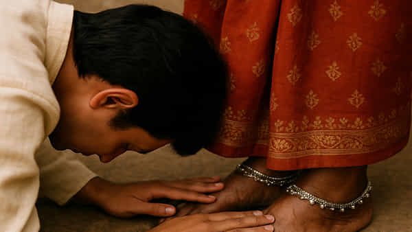 Spiritual: ఈ వ్యక్తుల పాదాలను అస్సలూ తాకకూడదు.. పొరపాటు జరిగిందో అంతే