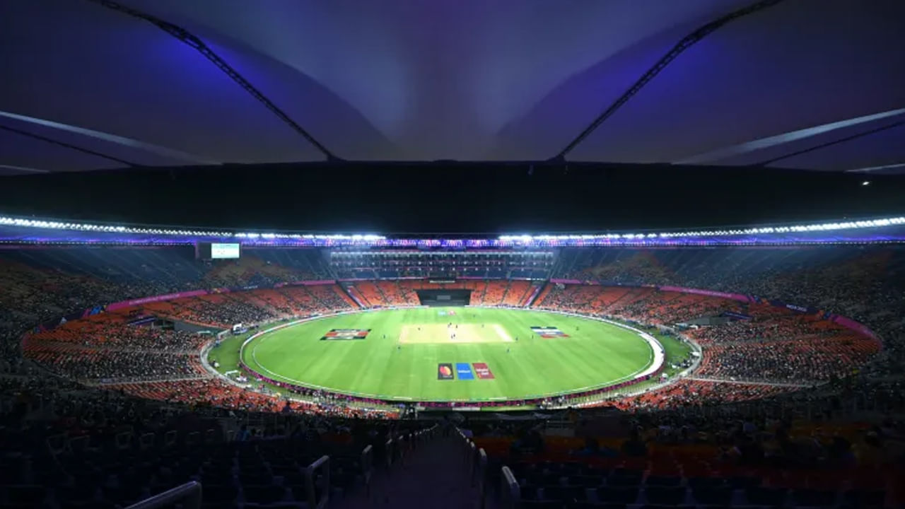 ఒకే ఇన్నింగ్స్లో 10 వికెట్లు.. భారీ ప్రపంచ రికార్డ్తో వణికించేశాడుగా.. వీడు మాములోడు కాదు భయ్యా