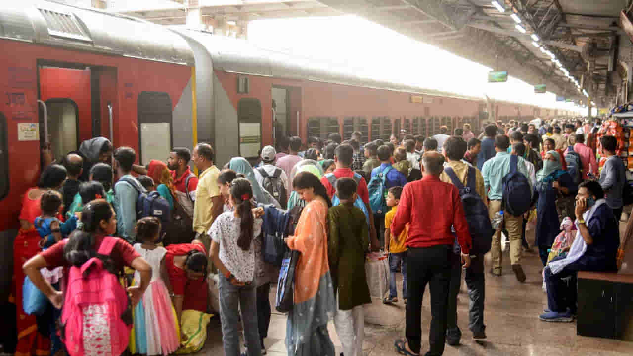 Indian Railways: కౌంటర్లలో తత్కాల్ టికెట్లు బుక్ చేస్తున్నారా.? ఇకపై ఇది తప్పనిసరి..
