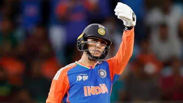 Asia Cup 2025 Final : అభిషేక్ ఫెయిల్ అయినా కంగారు అవసరం లేదు.. ఆ క్రికెటర్ పై గవాస్కర్కు అంత నమ్మకం ఎందుకో ?