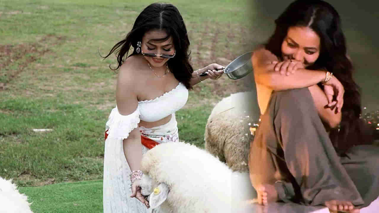 తండ్రి సమోసాలు అమ్మేవాడు.. ఇప్పుడు కూతురు కోట్లకు మహారాణి.. స్టార్ సింగర్ ఆమె..